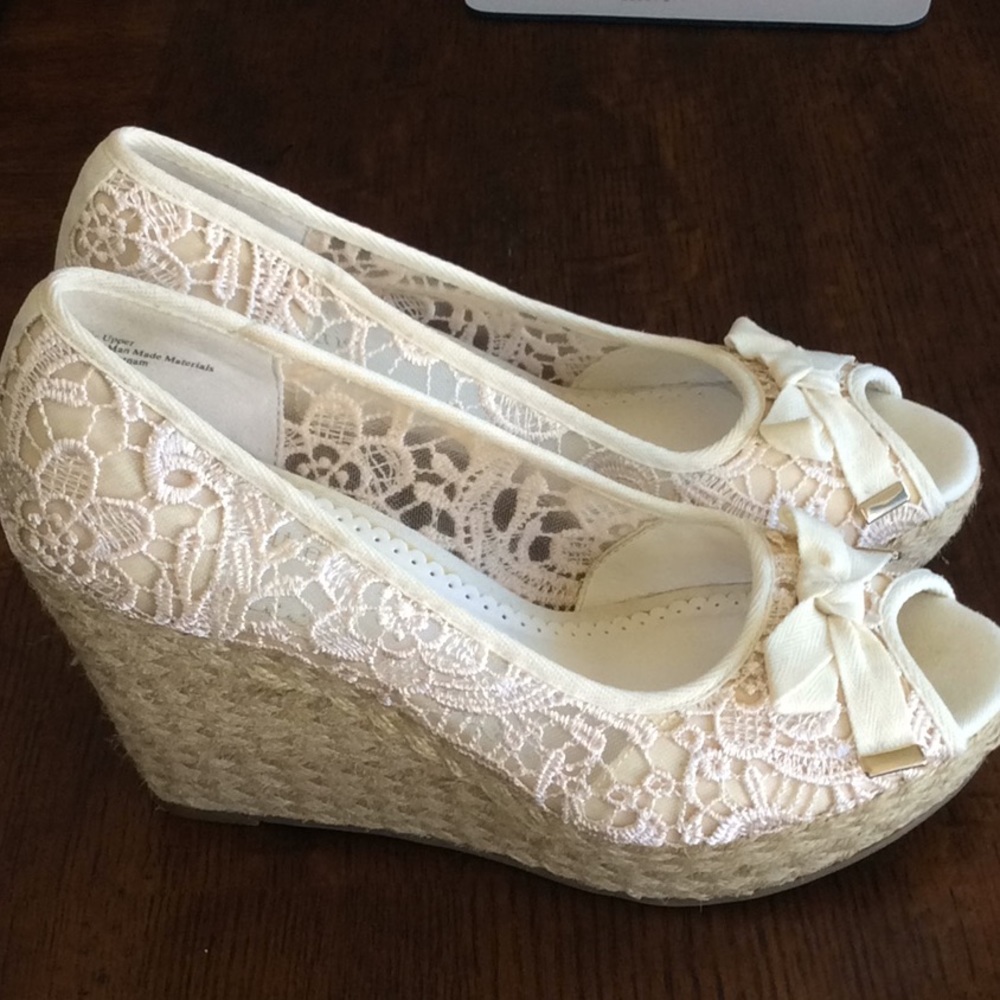 Cream lace wedges size 8.5